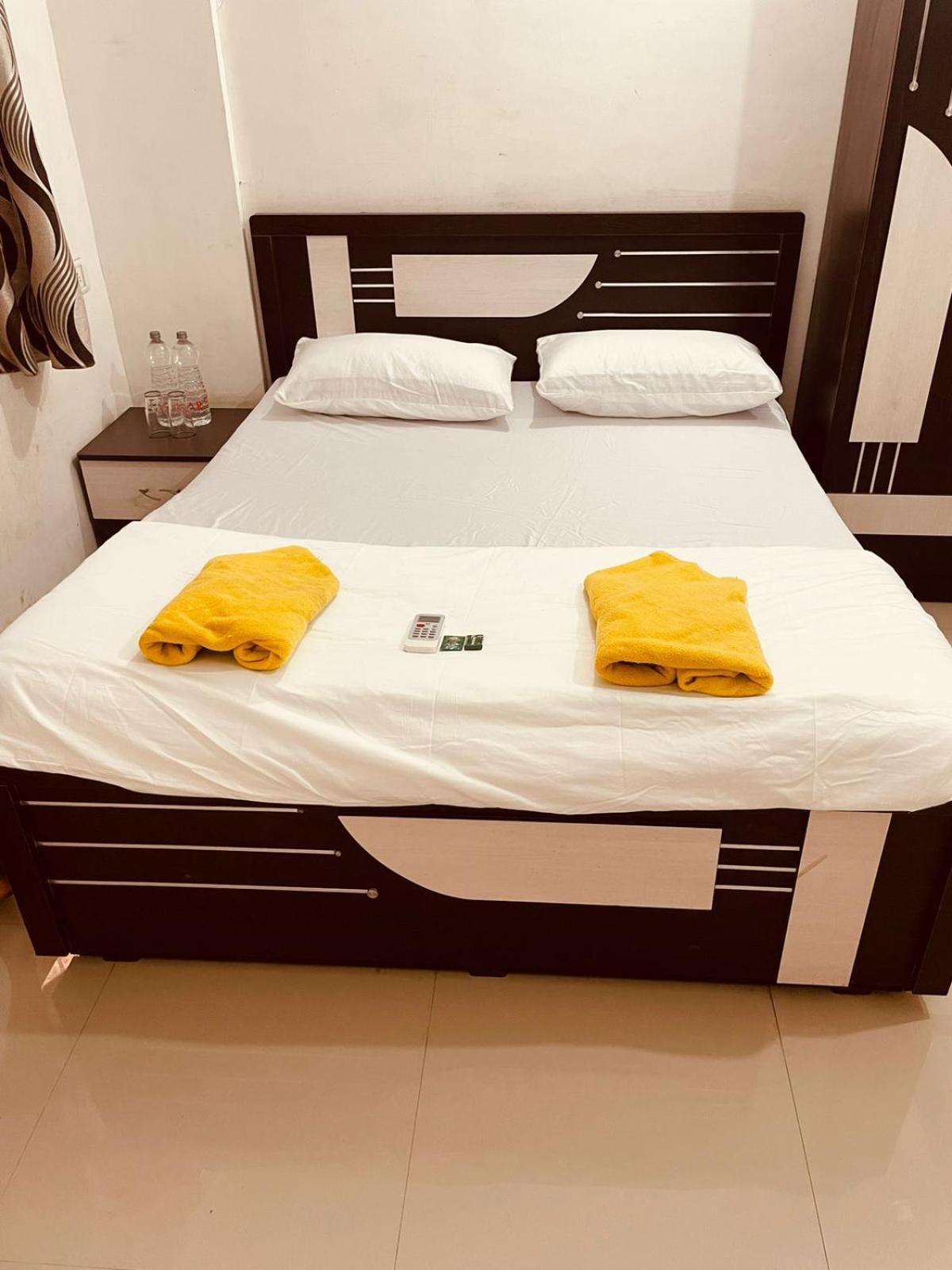 Namaste Nirvana Appartments Daman Luaran gambar